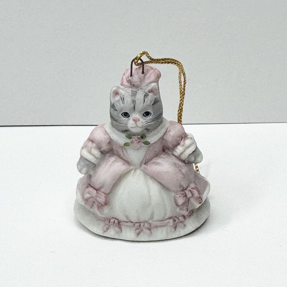 1990 Schmid Kitty Cucumber Mini Christmas‎ Ornament Cinderella Cat Figurine